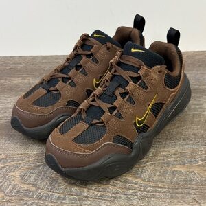 Women’s Nike Tech Hera Sneakers DR9761-200 Size 6